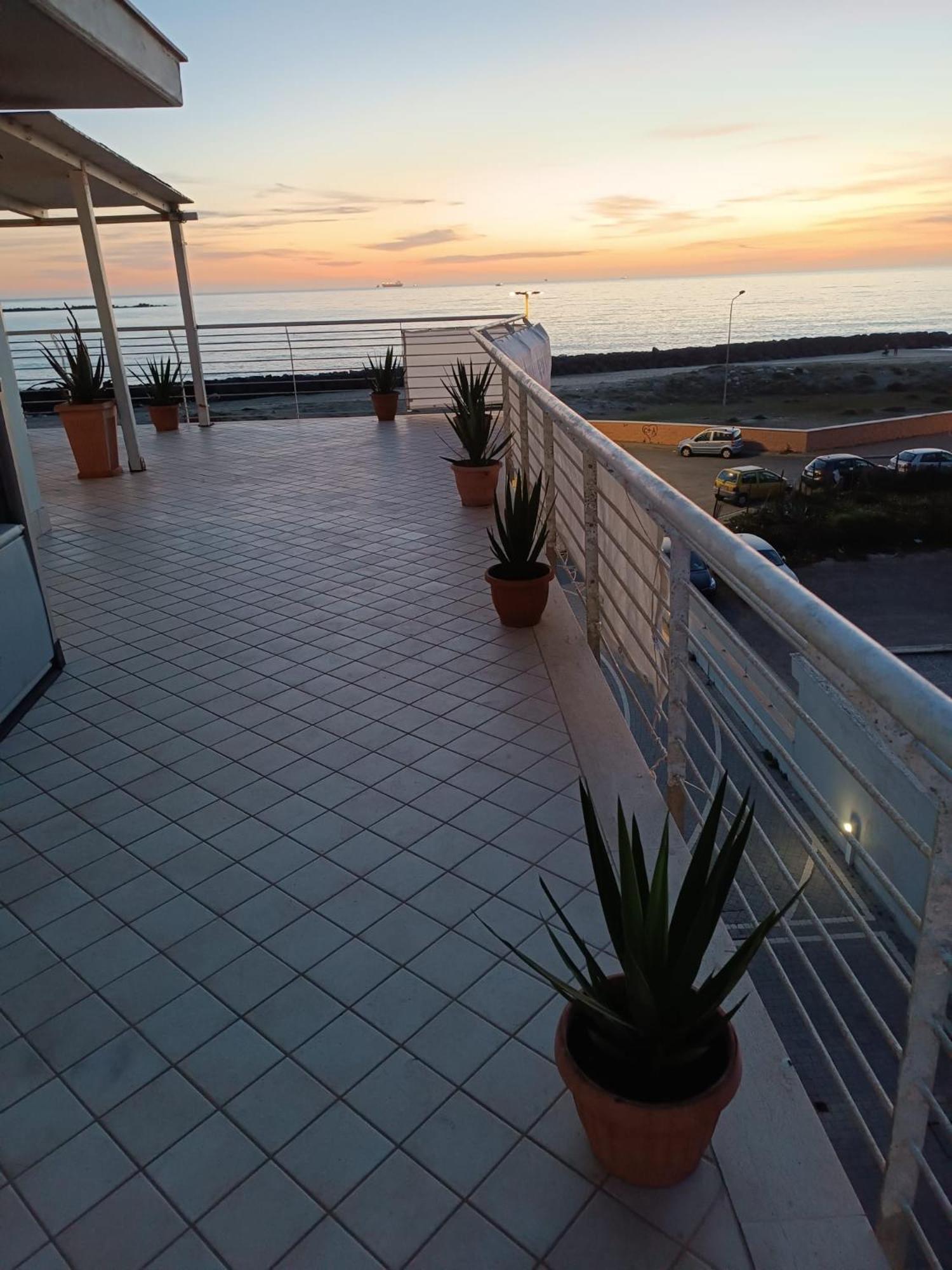 Armareaoverseassuites 1 Fiumicino Exterior photo